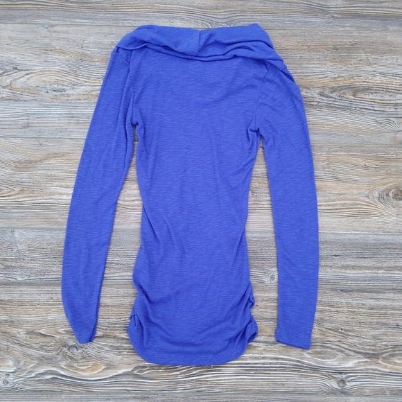 Long Sleeve Lightweight Cowl Neck Sweater Top - Picture 6 of 10